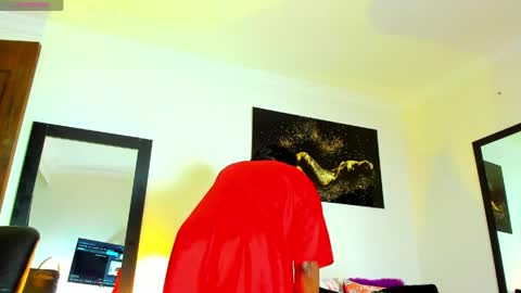 Kimberly Banks online show from May 8, 2026, 10:09 am