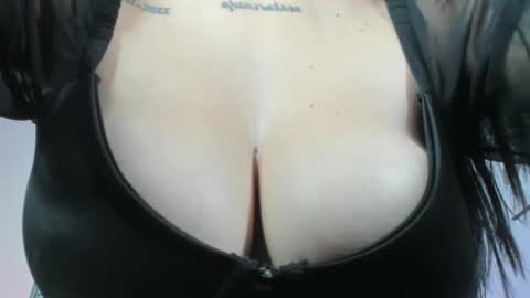 Snapshot of kimberlycoxxx chatting on February 26, 2025, 6:21 pm kimberly online show from February 26, 2025, 6:21 pm