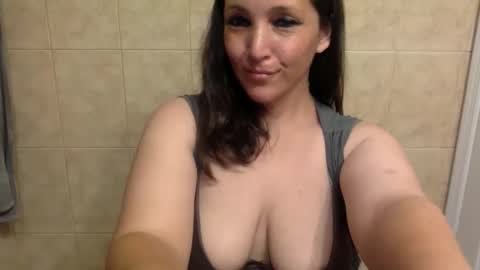 KimberlyLynn online show from November 20, 2025, 12:33 am