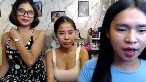 Snapshot of kimchuueee chatting on June 25, 2026, 9:36 am kimchuueee online show from June 25, 2026, 9:36 am