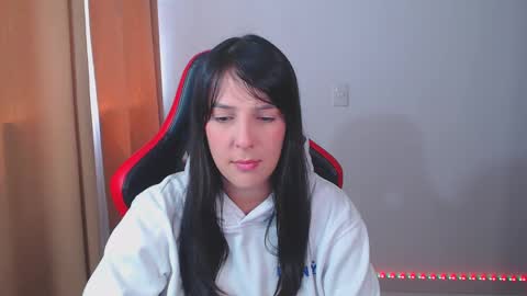 Snapshot of kimflexible_ chatting on January 31, 2025, 4:38 pm Kim 3 online show from January 31, 2025, 4:38 pm