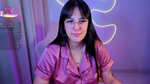Kim 3 online show from July 28, 2026, 12:12 pm