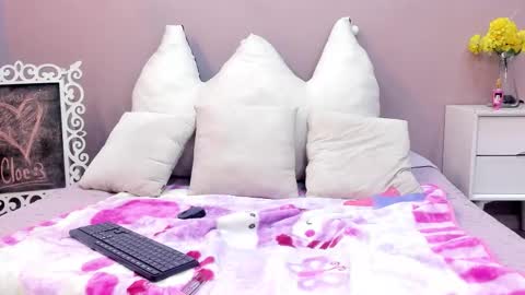 Julieth online show from November 11, 2025, 9:04 pm