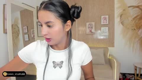 Snapshot of kimm_khalifa chatting on February 3, 2025, 6:17 pm Kim online show from February 3, 2025, 6:17 pm