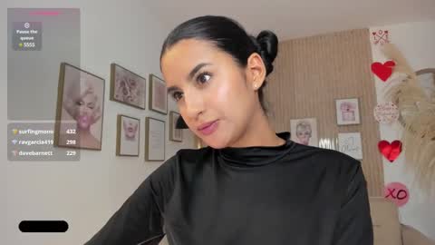 Snapshot of kimm_khalifa chatting on February 19, 2025, 1:40 am Kim online show from February 19, 2025, 1:40 am