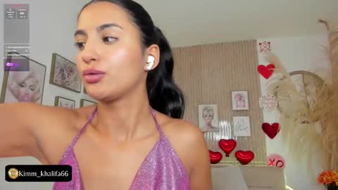 Snapshot of kimm_khalifa chatting on February 22, 2025, 3:45 am Kim online show from February 22, 2025, 3:45 am