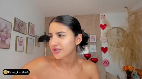 Snapshot of kimm_khalifa chatting on February 26, 2025, 3:53 am Kim online show from February 26, 2025, 3:53 am