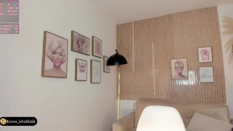 Snapshot of kimm_khalifa chatting on February 28, 2025, 1:05 am Kim online show from February 28, 2025, 1:05 am