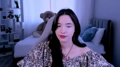 Snapshot of kimm_wong chatting on May 19, 2026, 3:35 am kimm wong online show from May 19, 2026, 3:35 am