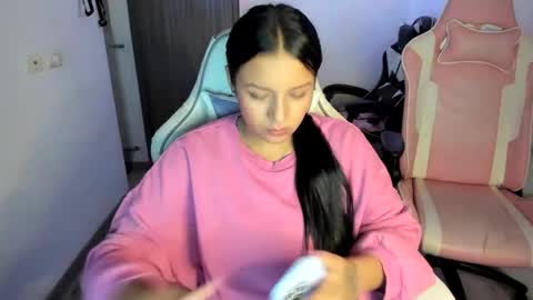 kimmi online show from September 22, 2025, 11:18 pm