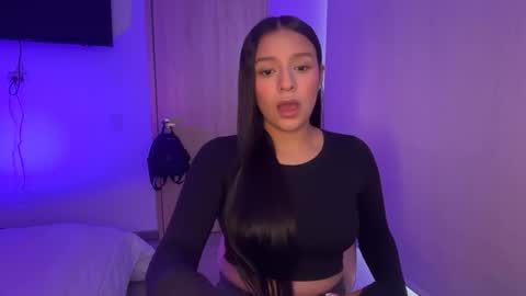 Snapshot of kimmi_foxy chatting on April 23, 2026, 10:45 pm kimmi online show from April 23, 2026, 10:45 pm