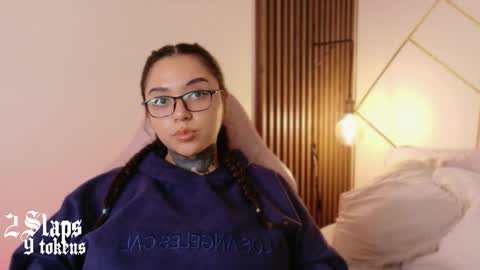     online show from February 16, 2026, 2:02 pm