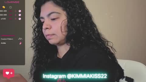 Snapshot of kimmiakiss22 chatting on January 8, 2025, 11:52 pm Kimmi online show from January 8, 2025, 11:52 pm