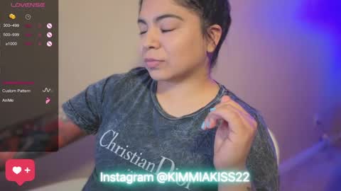Snapshot of kimmiakiss22 chatting on January 12, 2025, 1:00 am Kimmi online show from January 12, 2025, 1:00 am