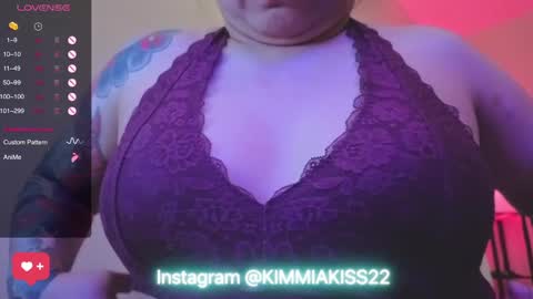Snapshot of kimmiakiss22 chatting on January 17, 2025, 12:31 am Kimmi online show from January 17, 2025, 12:31 am