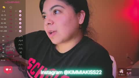 Snapshot of kimmiakiss22 chatting on January 31, 2025, 6:24 am Kimmi online show from January 31, 2025, 6:24 am