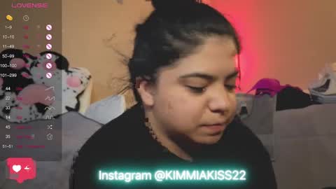 Snapshot of kimmiakiss22 chatting on February 8, 2025, 5:18 am Kimmi online show from February 8, 2025, 5:18 am