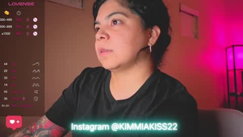 Snapshot of kimmiakiss22 chatting on February 14, 2025, 6:12 am Kimmi online show from February 14, 2025, 6:12 am