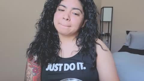 Snapshot of kimmiakiss22 chatting on March 6, 2025, 8:37 pm Kimmi online show from March 6, 2025, 8:37 pm