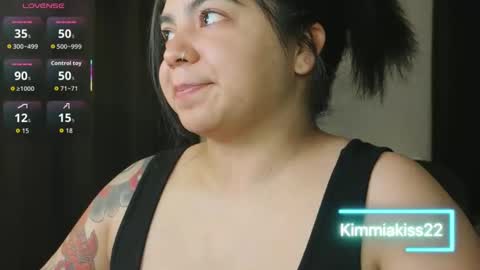 Snapshot of kimmiakiss22 chatting on September 19, 2025, 12:56 am Kimmi online show from September 19, 2025, 12:56 am