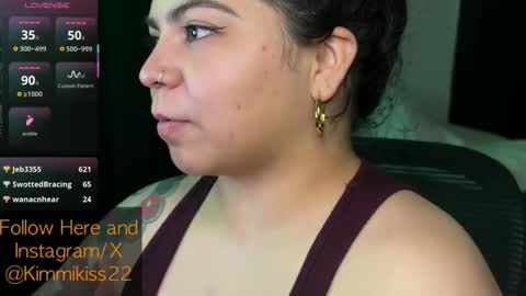 Snapshot of kimmiakiss22 chatting on October 30, 2025, 11:05 pm Kimmi online show from October 30, 2025, 11:05 pm