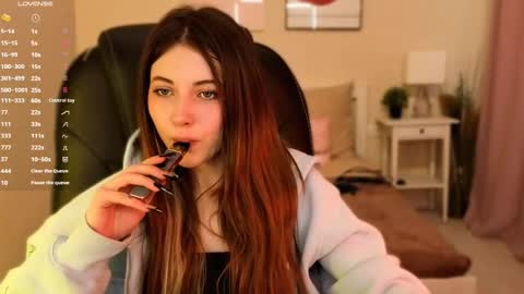  Your Kimmie  follow me  online show from May 27, 2026, 3:31 pm