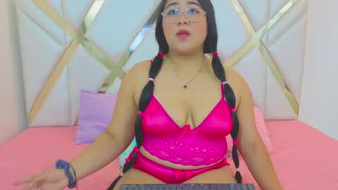 Kimmy  online show from May 16, 2026, 10:36 am