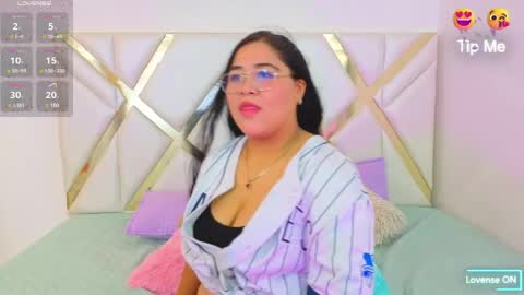 Kimmy  online show from May 21, 2026, 1:51 pm
