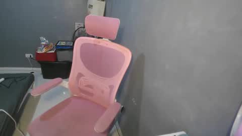 kimmy_kate online show from September 17, 2025, 4:41 pm
