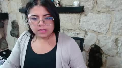 Snapshot of kimmy_kimmy_ chatting on January 13, 2025, 9:31 pm Kimmy online show from January 13, 2025, 9:31 pm