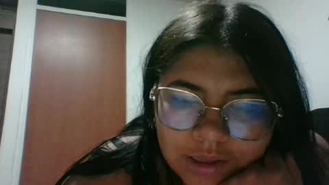 Snapshot of kimmy_kimmy_ chatting on March 1, 2025, 1:00 am Kimmy online show from March 1, 2025, 1:00 am