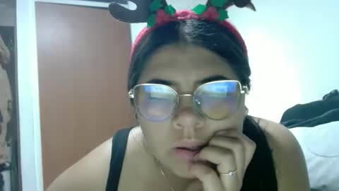 Snapshot of kimmy_kimmy_ chatting on December 17, 2025, 3:45 am Kimmy online show from December 17, 2025, 3:45 am