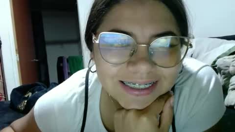 Snapshot of kimmy_kimmy_ chatting on January 6, 2026, 11:18 pm Kimmy online show from January 6, 2026, 11:18 pm