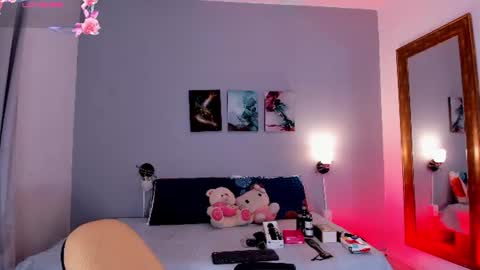 Kim online show from June 22, 2026, 2:46 am