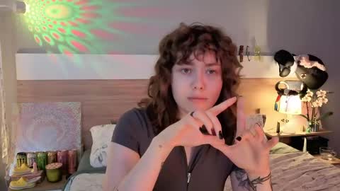 kina_ka online show from June 3, 2026, 8:03 pm