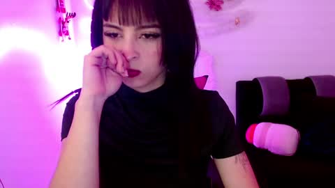 Snapshot of kind_scarlett chatting on January 6, 2025, 1:09 am Kind Scarlett online show from January 6, 2025, 1:09 am