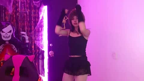 Snapshot of kind_scarlett chatting on October 29, 2025, 2:58 am Kind Scarlett online show from October 29, 2025, 2:58 am