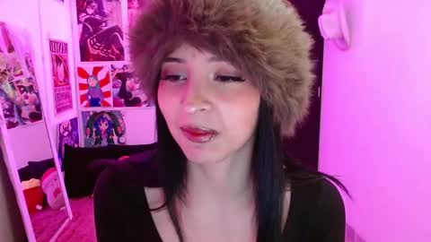 Snapshot of kind_scarlett chatting on November 8, 2025, 2:01 am Kind Scarlett online show from November 8, 2025, 2:01 am