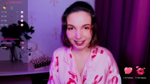 Hazel online show from November 25, 2025, 12:21 am