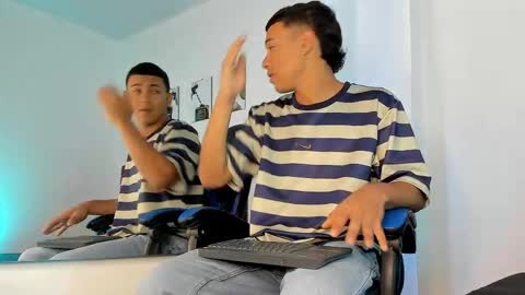 Snapshot of king_ares1 chatting on April 20, 2026, 11:13 am king_ares1 online show from April 20, 2026, 11:13 am