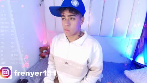 Snapshot of king_azahell chatting on January 22, 2025, 5:59 am king help me reach 100 likes online show from January 22, 2025, 5:59 am