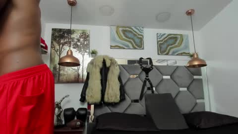 HOT MEN BLACK online show from January 31, 2025, 12:51 pm