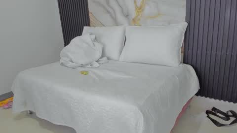    KING     online show from October 8, 2025, 10:35 am