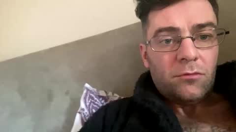 king_o107 online show from March 11, 2026, 8:20 am