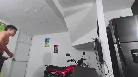 king_russo online show from February 6, 2025, 11:37 pm