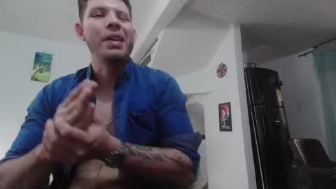 king_russo online show from October 9, 2025, 6:17 pm