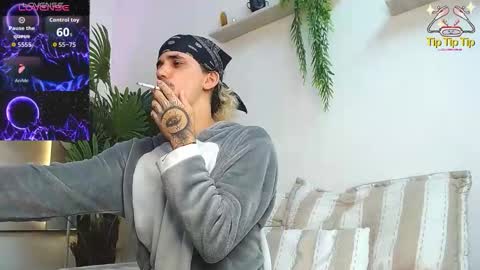 Snapshot of king_voy chatting on September 12, 2025, 9:04 pm king voy online show from September 12, 2025, 9:04 pm