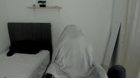 king_warlord online show from July 16, 2026, 2:12 pm