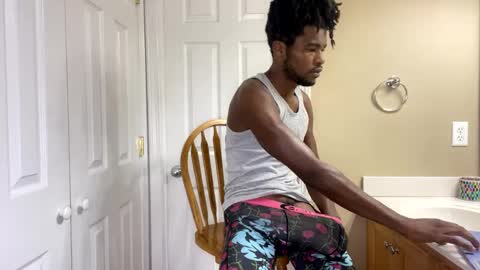 Snapshot of kingalmighty01 chatting on October 9, 2025, 2:48 pm King Almighty01 online show from October 9, 2025, 2:48 pm