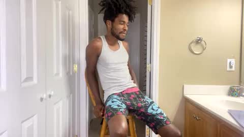 Snapshot of kingalmighty01 chatting on October 24, 2025, 5:48 am King Almighty01 online show from October 24, 2025, 5:48 am